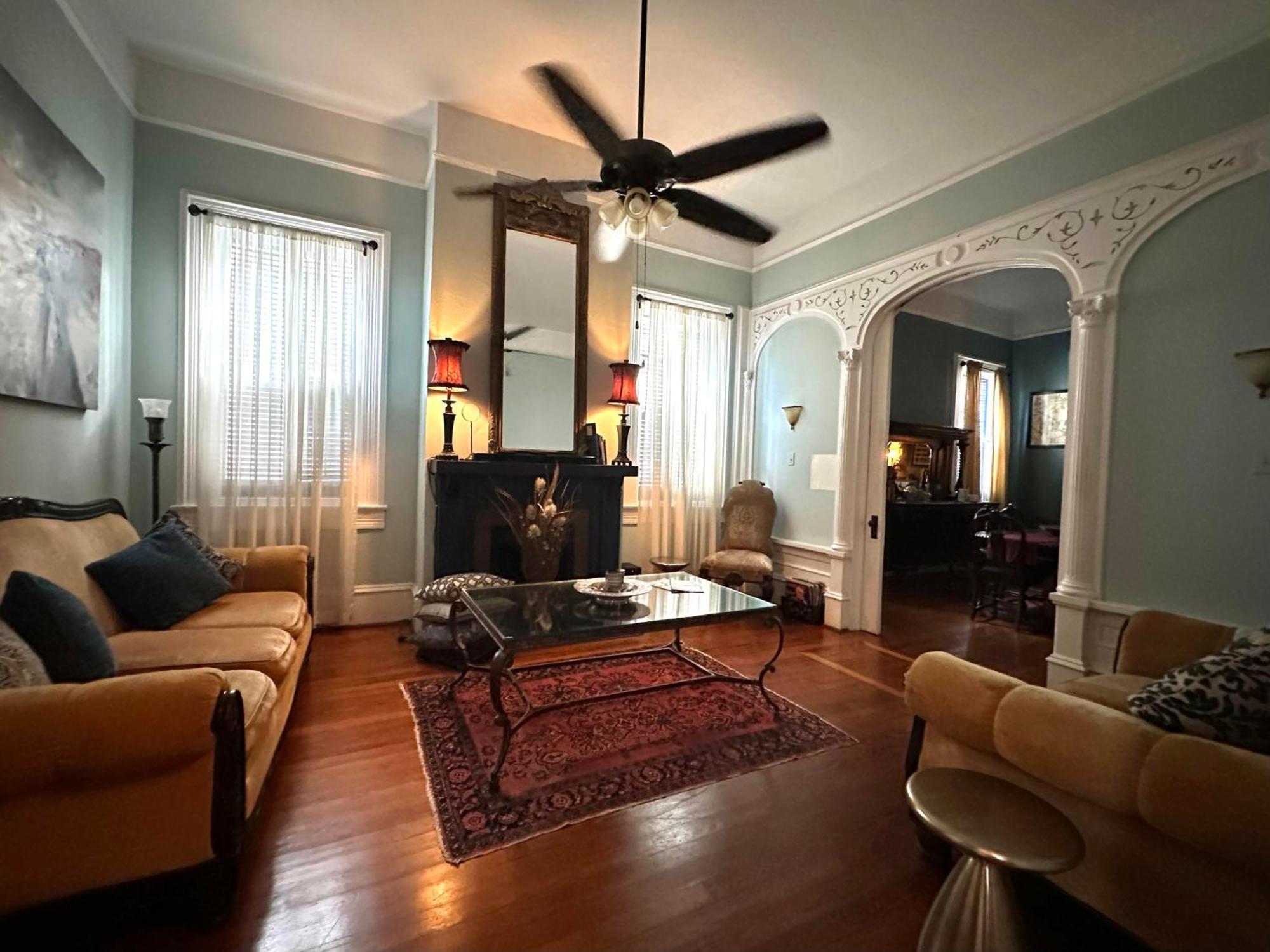 The Dragonfly Treme Guest House Ню Орлиънс Екстериор снимка