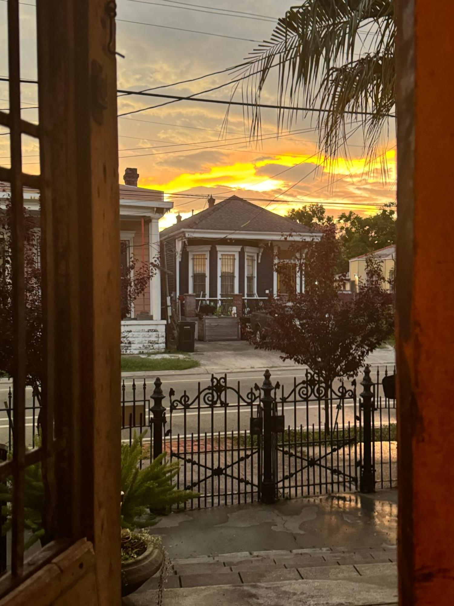 The Dragonfly Treme Guest House Ню Орлиънс Екстериор снимка